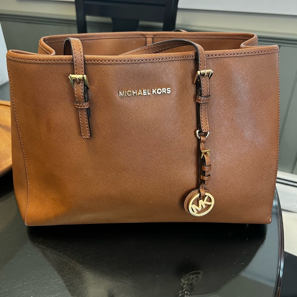 MK Large Jet Set Tote w/ Dust Bag